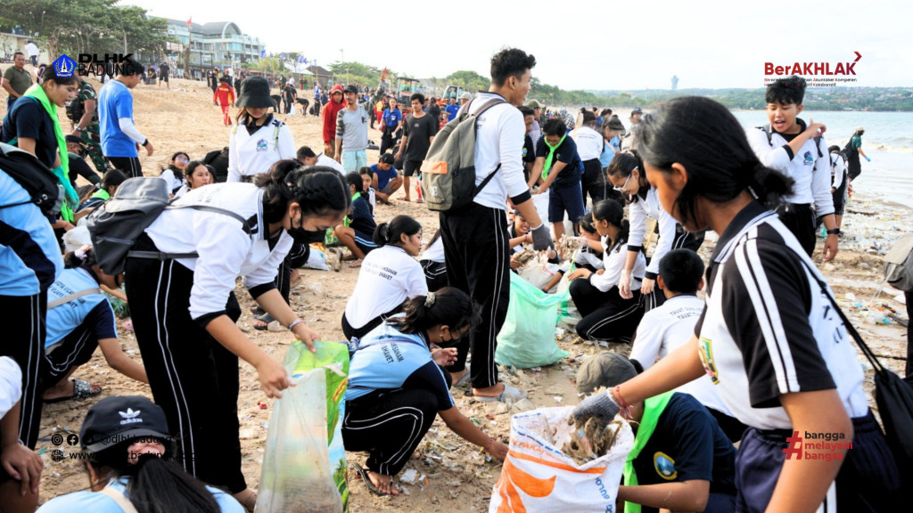 Dinas Lingkungan Hidup dan Kebersihan Kabupaten Badung menerima Studi Banding DPRD Kabupaten Banyuwangi terkait Inovasi Pengelolaan Sampah Agar Bernilai Ekonomis