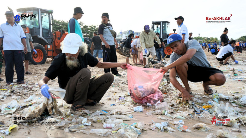 Dinas Lingkungan Hidup dan Kebersihan Kabupaten Badung menerima Studi Banding DPRD Kabupaten Banyuwangi terkait Inovasi Pengelolaan Sampah Agar Bernilai Ekonomis